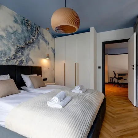 Citystay With A Mezzanine In The Heart Of غدينيا