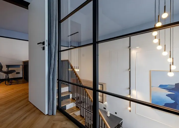 شقة Citystay With A Mezzanine In The Heart Of غدينيا