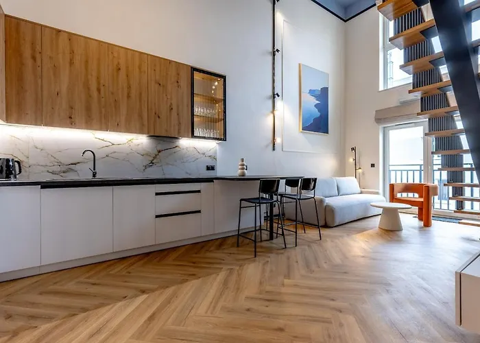 Citystay With A Mezzanine In The Heart Of * غدينيا